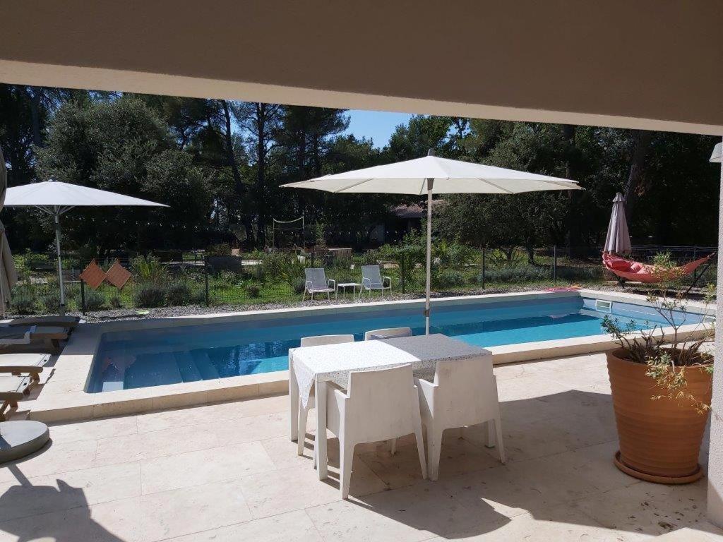 Gite Dans Les Pins Avec Piscine Villa Mazan Luaran gambar