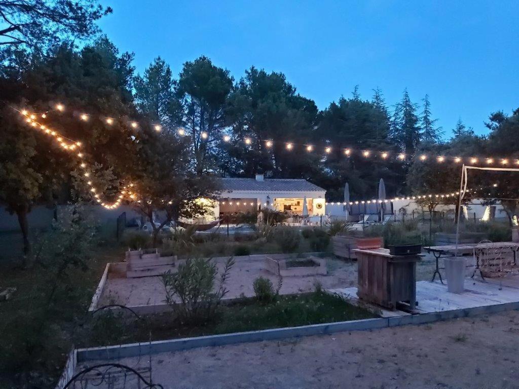 Gite Dans Les Pins Avec Piscine Villa Mazan Luaran gambar