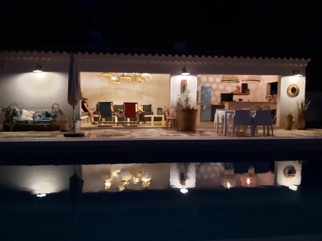 Gite Dans Les Pins Avec Piscine Villa Mazan Luaran gambar