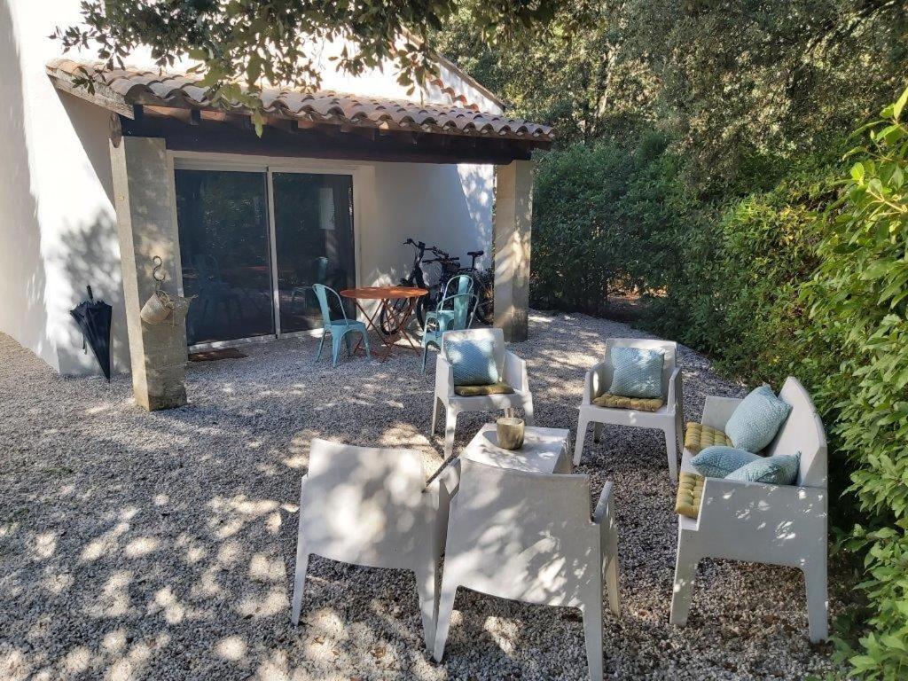 Gite Dans Les Pins Avec Piscine Villa Mazan Luaran gambar